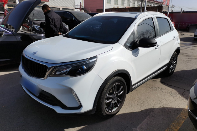 睿蓝汽车X3 PRO 2022款 1.5L CVT小飒车身外观1