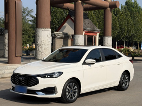 福特 福睿斯 2021款 1.5L 自动钻石版