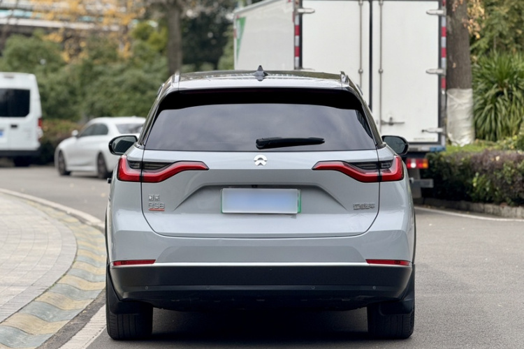 蔚来ES8 2022款 100kWh 六座版车身外观6008