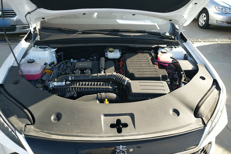 比亚迪 秦PLUS 2025款 DM-i 智驾版 55KM领先型机舱底盘24