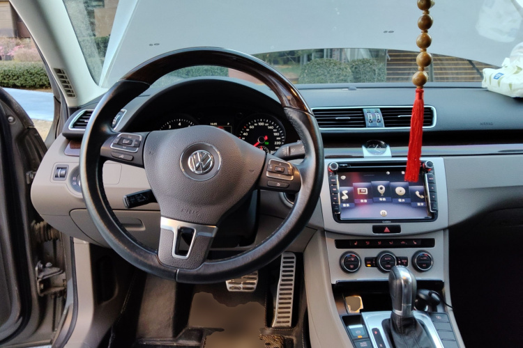 大众 迈腾 2015款 改款 2.0TSI 尊贵型中控内饰13
