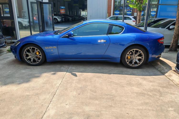 玛莎拉蒂 GranTurismo 2007款 4.2L 标准版车身外观6003