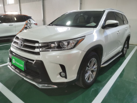 丰田 汉兰达 2021款 2.0T 两驱精英版 7座