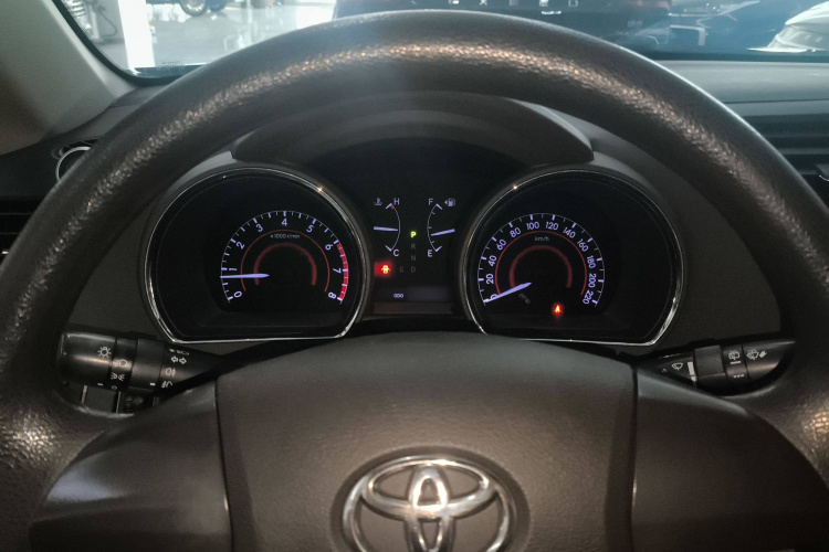 丰田 汉兰达 2012款 2.7L 两驱5座精英版局部细节14