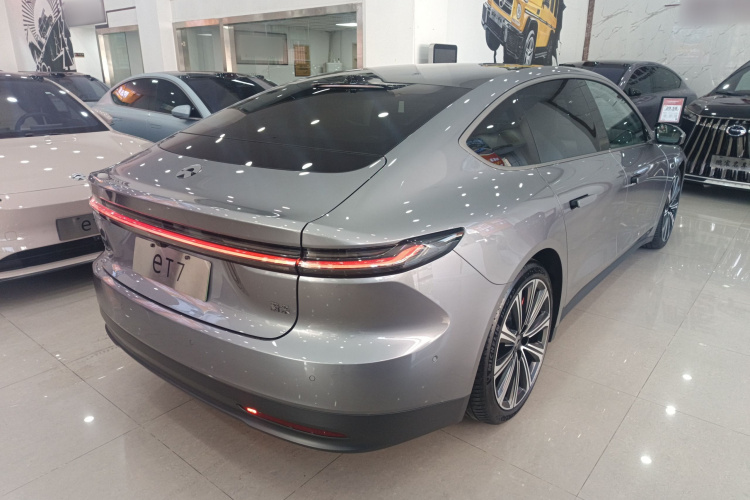蔚来ET7 2024款 100kWh 行政签名版车身外观7