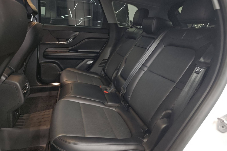 林肯 冒险家 2022款 2.0T 两驱尊雅版中控内饰21