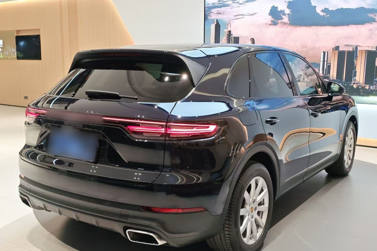 保时捷 2018款 Cayenne 3.0T车身外观6006