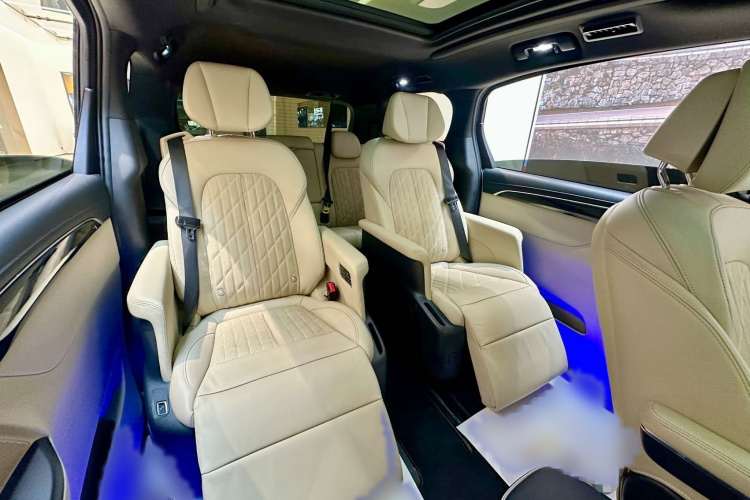 别克GL8 2022款 ES陆尊 653T 旗舰型中控内饰7009