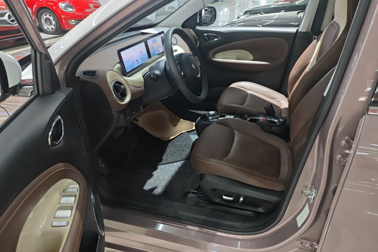 五菱汽车 五菱缤果 2023款 333km 灵犀互联款局部细节19