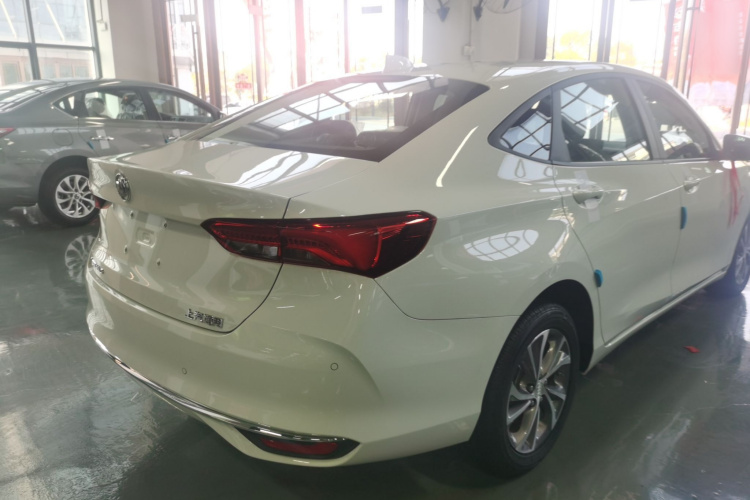 别克 威朗 2023款 Pro 乐享版车身外观7