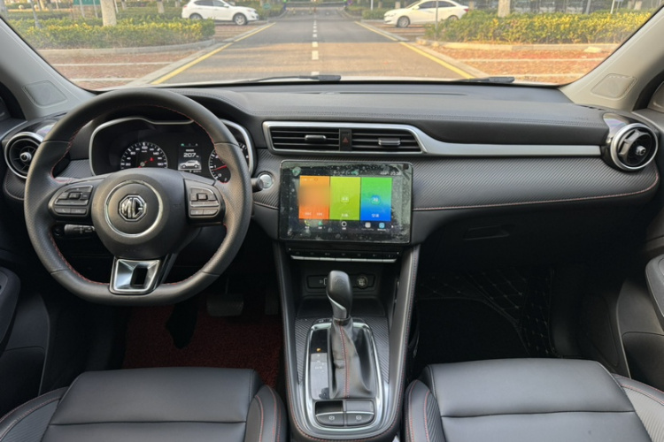 名爵ZS 2020款 180DVVT 自动Lite中控内饰7005