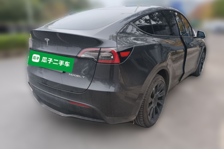 特斯拉 Model Y 2024款 长续航全轮驱动版车身外观6005