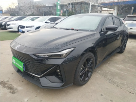 长安UNI-V 2023款 1.5T 尊贵型