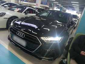 奥迪A7 2021款 45 TFSI 臻选型