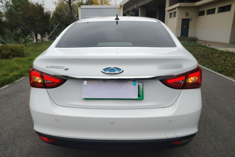 奇瑞新能源 艾瑞泽e 2024款 405km 出行版车身外观6