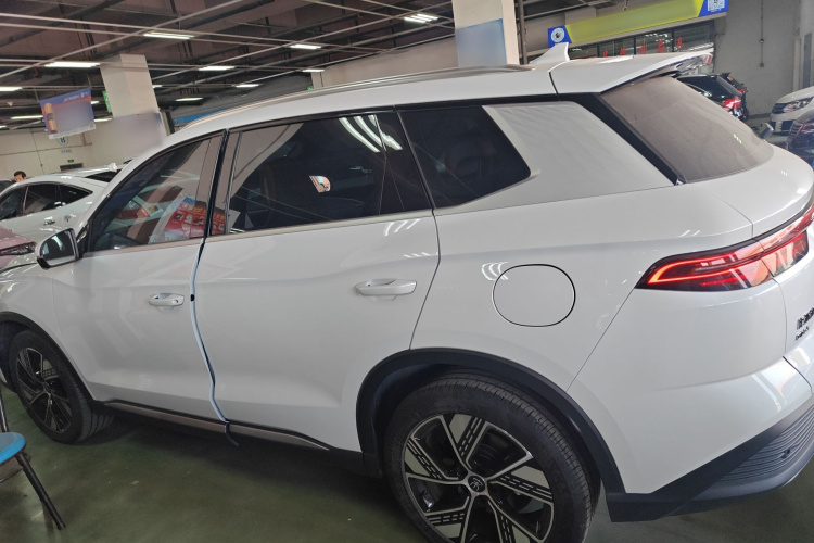 比亚迪 宋Pro新能源 2023款 冠军版 DM-i 110KM卓越型车身外观4