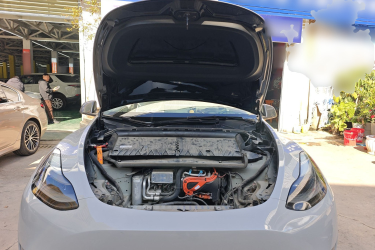 特斯拉 Model Y 2021款 标准续航后驱版局部细节24