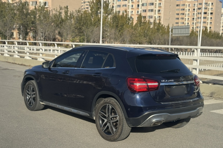 奔驰GLA 2017款 GLA 200 时尚型车身外观6006