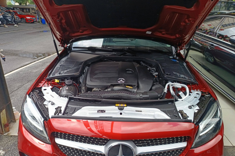 奔驰C级 2020款 改款 C 200 L 时尚型运动版机舱底盘24