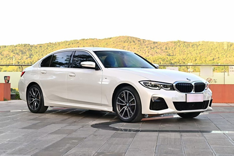 宝马3系 2022款 325Li M运动套装车身外观6002