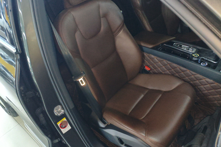 沃尔沃XC60 2019款 T5 四驱智逸版 国VI局部细节41