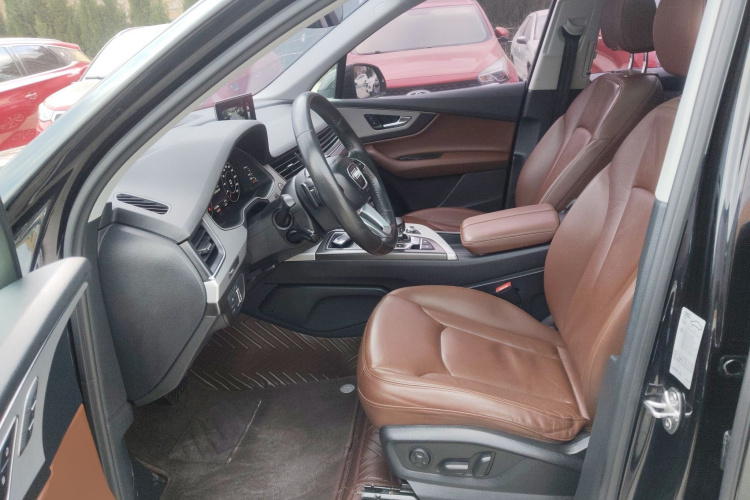 奥迪Q7 2018款 40 TFSI 舒适型局部细节19