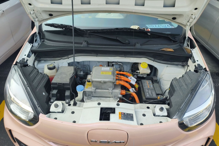 荣威 科莱威CLEVER 2022款 311km元气啵啵版机舱底盘24