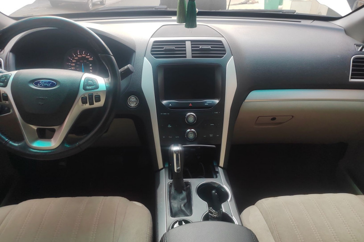 福特 探险者（平行进口） 中控内饰12