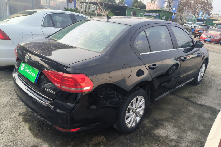 大众 朗逸 2015款 1.6L 自动舒适版车身外观7