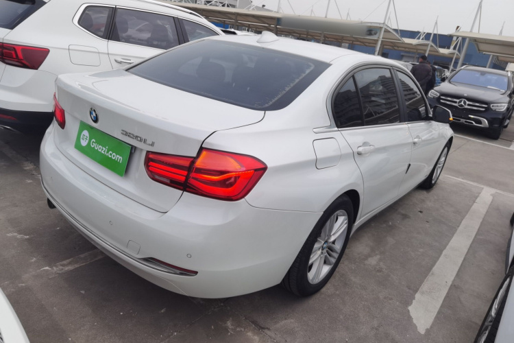 宝马3系 2016款 320Li 进取型车身外观7