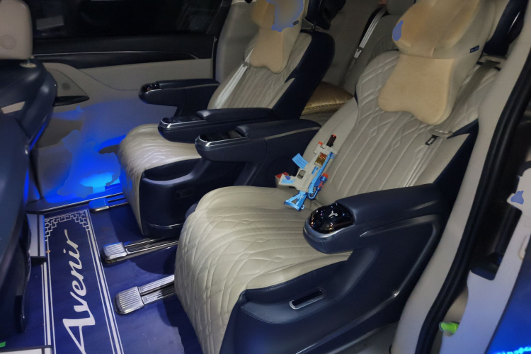 别克GL8 2020款 ES陆尊 653T 舒适型中控内饰21