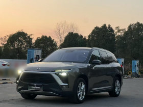 蔚来ES8 2018款 355KM 基准版 七座版