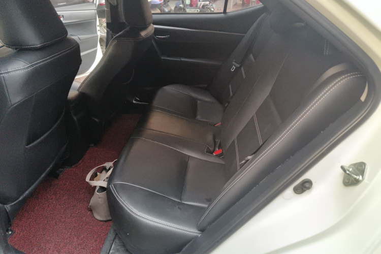 丰田 雷凌 2016款 1.6G CVT精英版中控内饰21