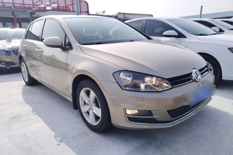 大众 高尔夫 2015款 1.6L 自动舒适型车身外观3