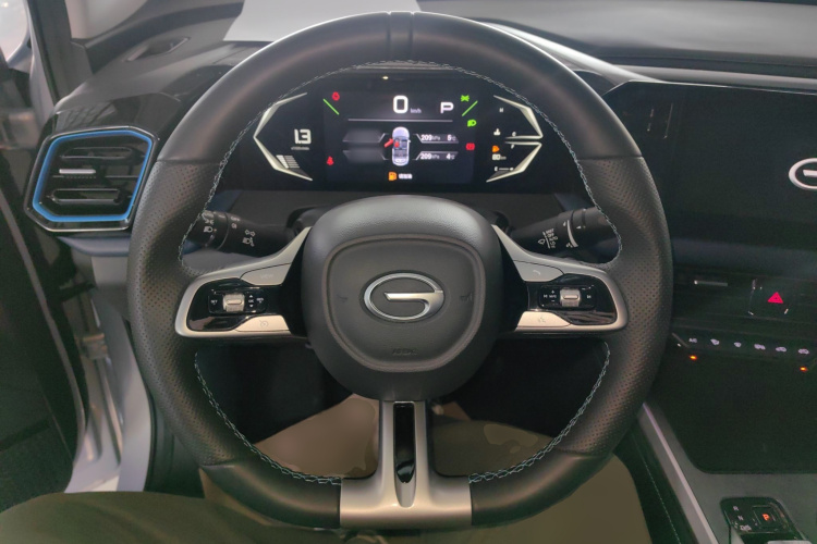 广汽传祺 传祺GS3 2023款 影速 270T 劲享版中控内饰13