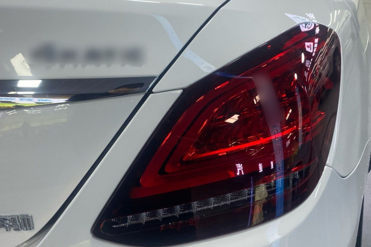 奔驰C级 2019款 改款 C 260 L 4MATIC 运动版车身外观6007