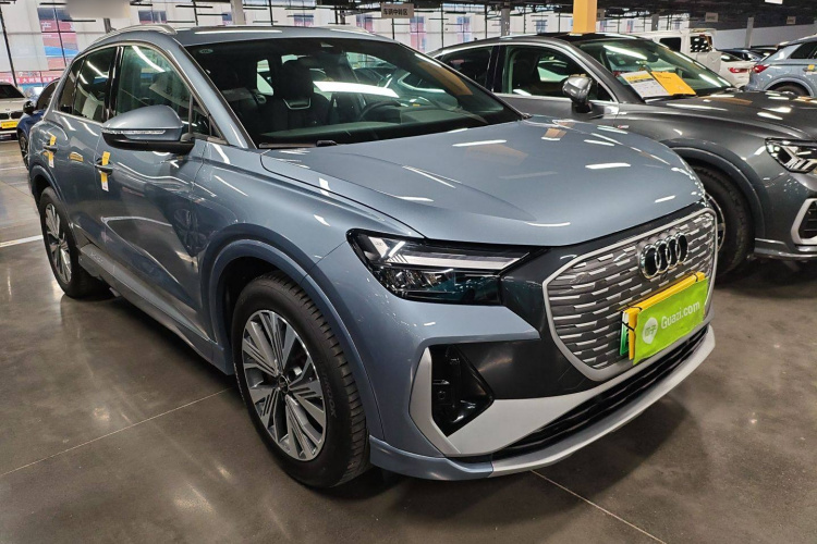 奥迪Q4 e-tron 2024款 40 e-tron 创行版车身外观3
