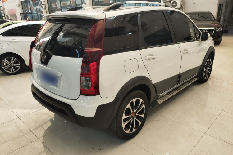 东风风行 景逸X5 2016款 1.6L 手动豪华型车身外观7