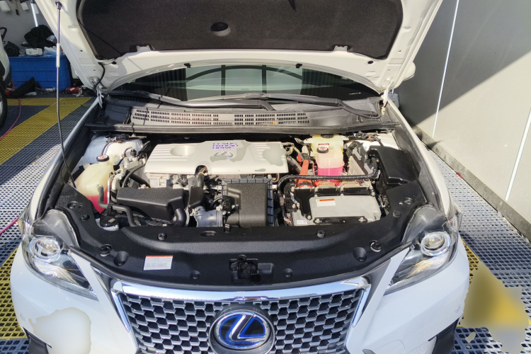 雷克萨斯CT 2020款 CT200h 精英版 单色机舱底盘24