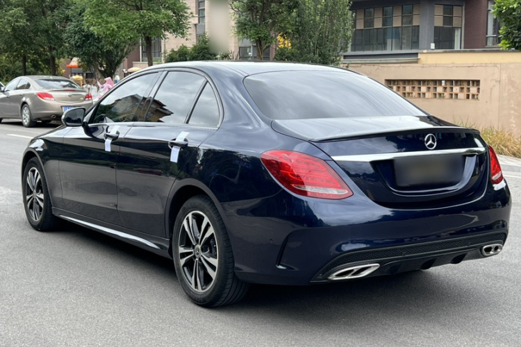 奔驰C级 2018款 C 200 运动版车身外观6005