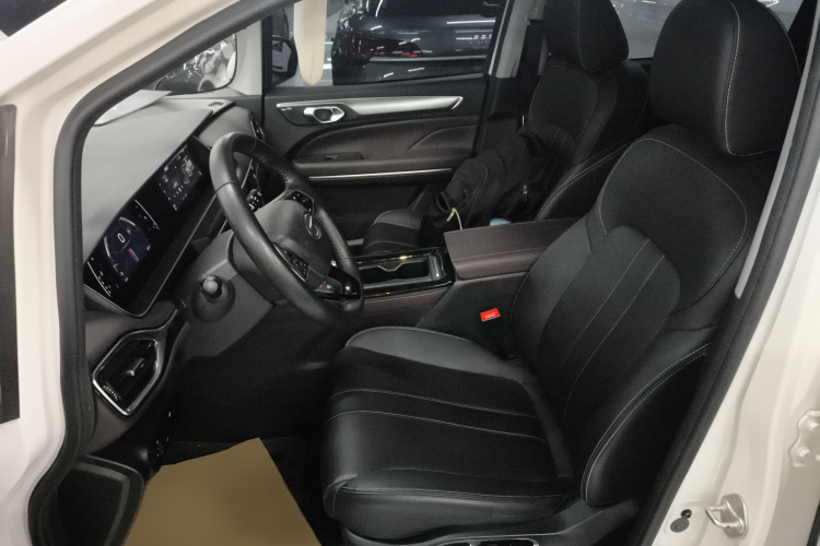 广汽传祺 传祺M6 2023款 PRO 270T DCT豪华版中控内饰19