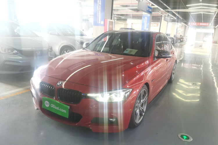 宝马3系 2018款 320i M运动曜夜版车身外观1