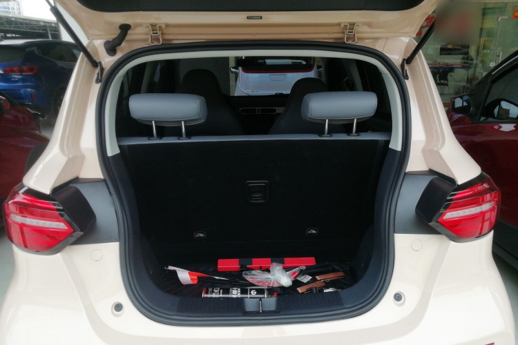 零跑汽车 零跑T03 2021款 400舒享版机舱底盘23