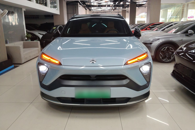 蔚来ES6 2020款 600KM 运动版车身外观2