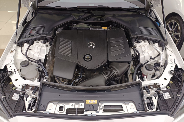 奔驰C级 2024款 改款 C 260 L 运动版机舱底盘24