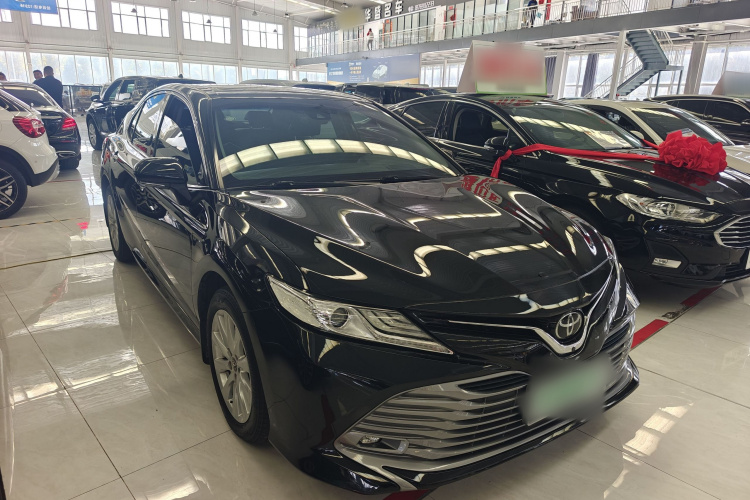 丰田 凯美瑞 2018款 2.0G 豪华版车身外观6002