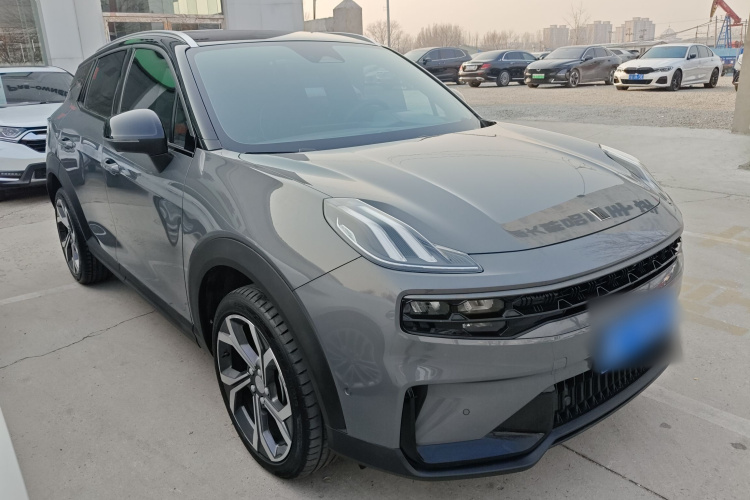 领克06 2023款 Remix 1.5T 劲Halo车身外观3