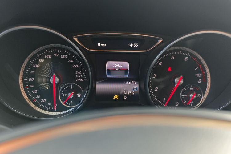 奔驰GLA 2018款 GLA 200 时尚型局部细节14