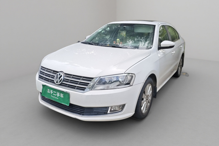 大众 朗逸 2013款 改款经典 1.6L 手动舒适版车身外观1