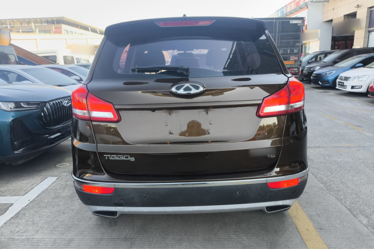 奇瑞 瑞虎5 2017款 1.5T 手动舒适版车身外观6